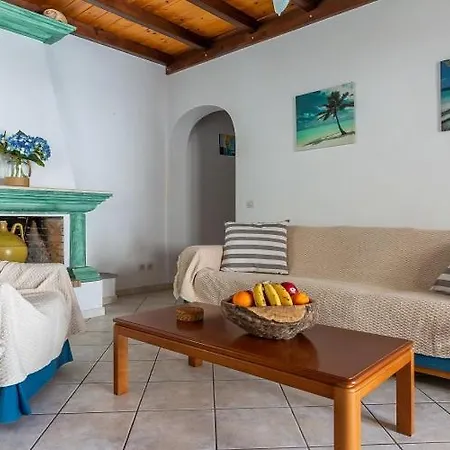 Elsa's Limani House * Agios Stefanos Kassiopi
