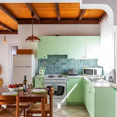 Elsa's Limani House * Agios Stefanos Kassiopi